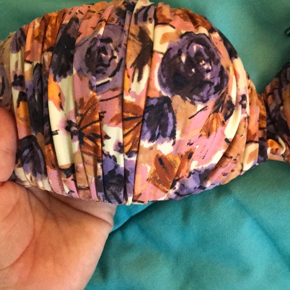 EUC Strapless Floral Bathing suit Top - Picture 7 of 7